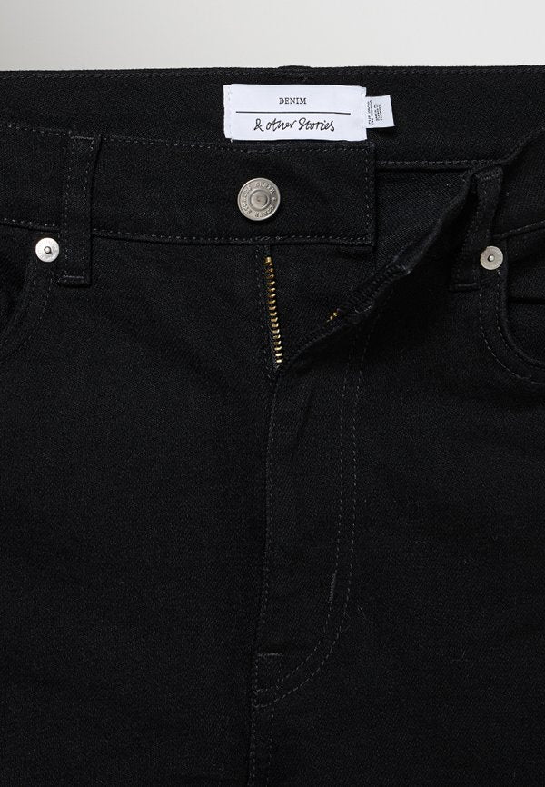 & OTHER STORIES FAVOURITE CUT