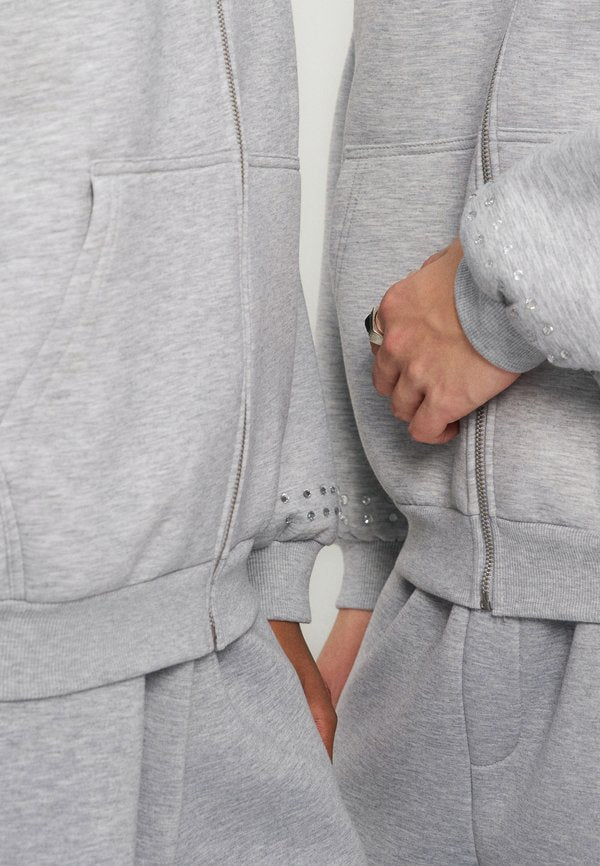 YOURTURN by Zalando RELAXED FIT WITH STUDS ZIP-UP HOODIE