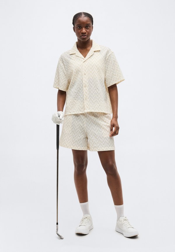 J.LINDEBERG Sports LIV CRINKLE SHIRT