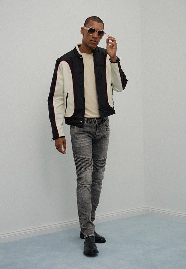 Armani Exchange