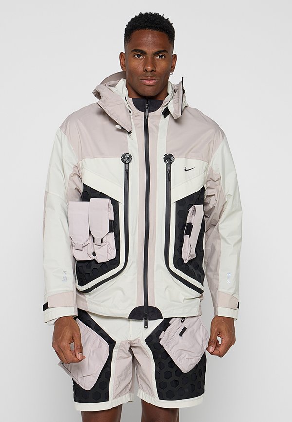 Nike Sportswear