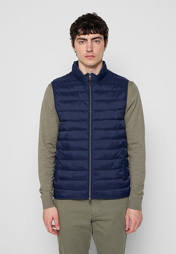 Hackett London