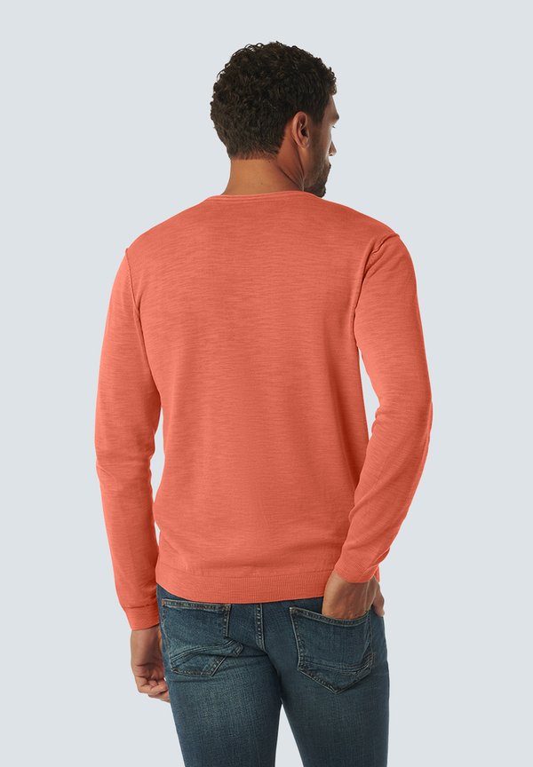 NO EXCESS  CREWNECK