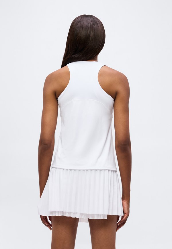 Fila SAVANNAH WITH BUILT IN BRA