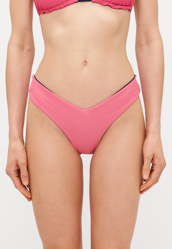 Hollister Co. FLAT REVERSIBLE CHEEKY CHAIN