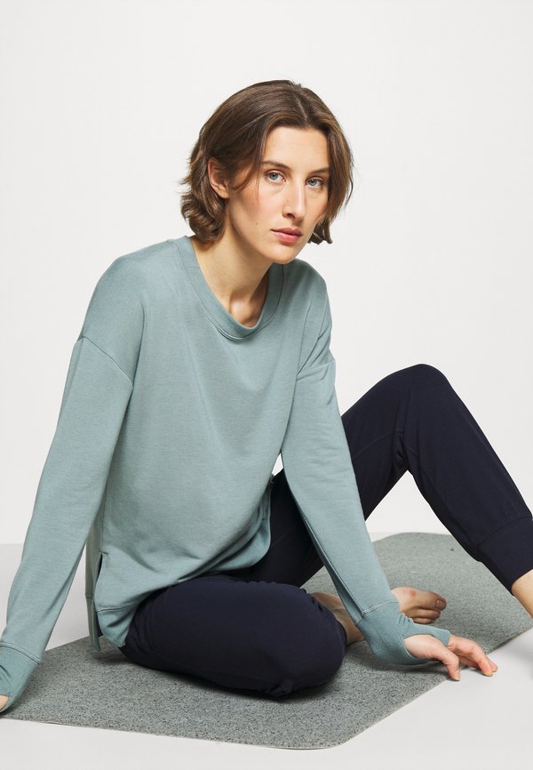 Athleta SALUTATION JOGGER