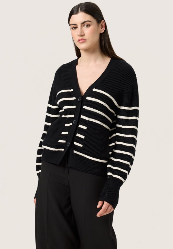 Soaked in Luxury SPINA STRIPE