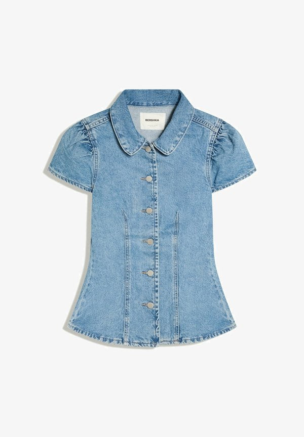 Bershka SHORT-SLEEVE DENIM BALLOON - TOP - Button-down blouse - light blue