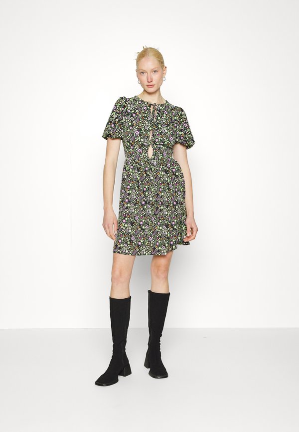 Noisy May Tall NMDEVON CUT OUT SHORT DRESS