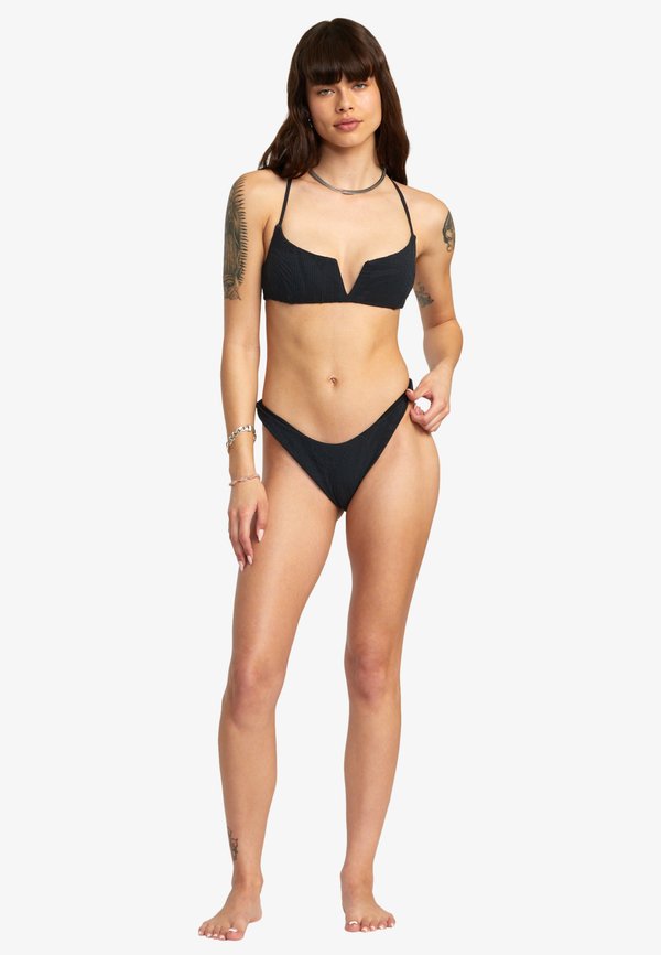 RVCA  PALM GROOVES MODERATE
