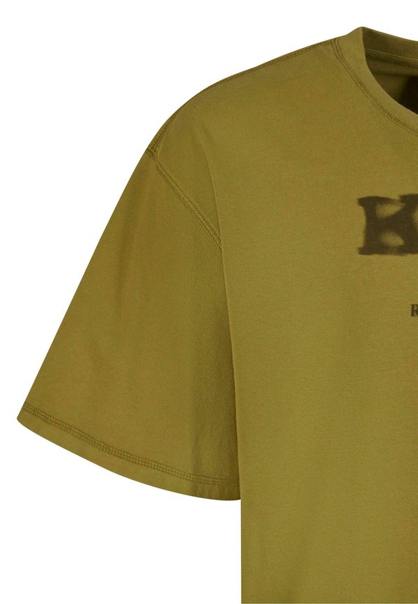 Karl Kani  RETRO SPRAYED