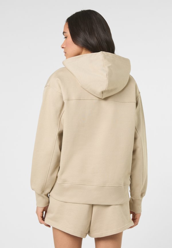 Fila APPAREL SERRETTA LOOSE HERITAGE TAPE
