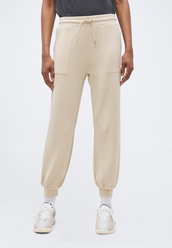 EA7 Emporio Armani TRAIN CORE LADY RELAX