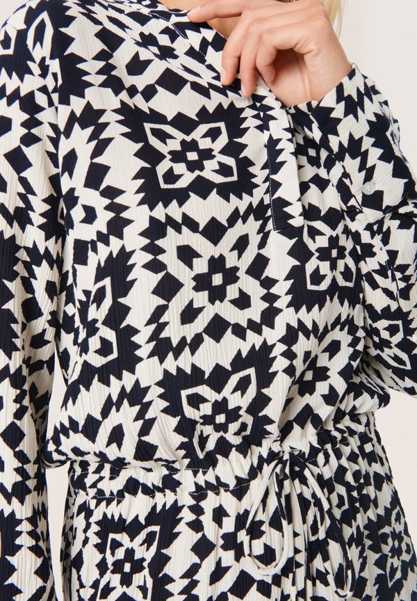 Soaked in Luxury ZAYA PRINTED