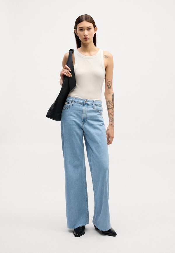 Calvin Klein Jeans ULTRA HIGH
