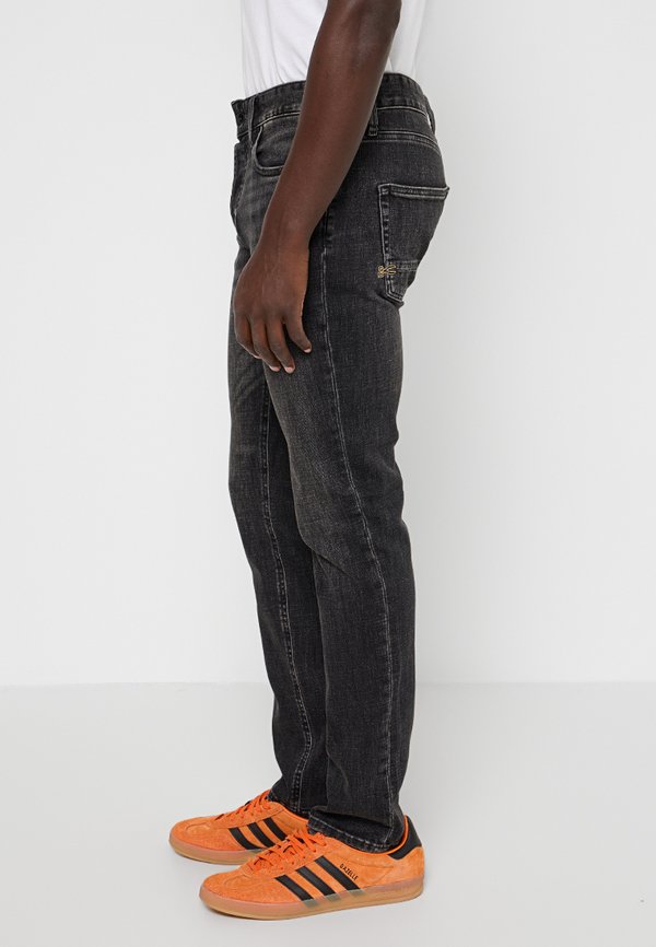 Denham RAZOR