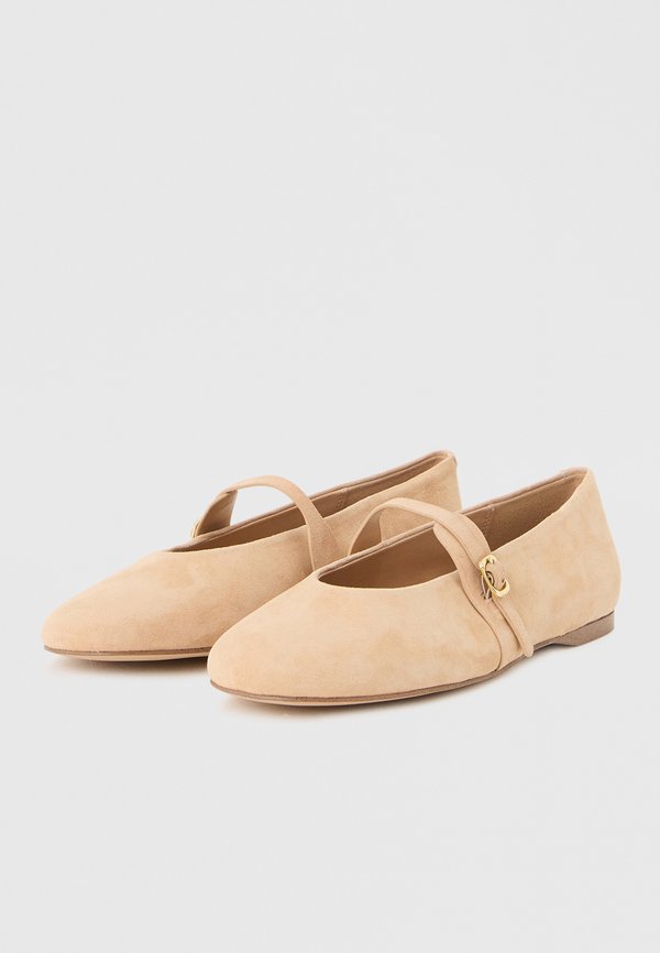 Steve Madden REJOICE