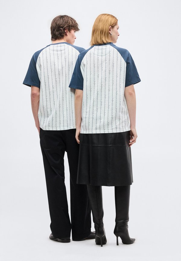 Carlo Colucci MATCH POINT RAGLAN UNISEX