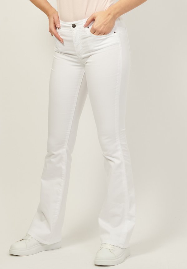 Armani Exchange