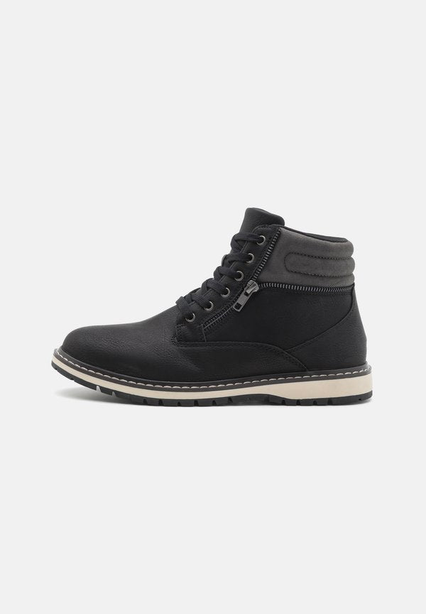 Pier One by Zalando