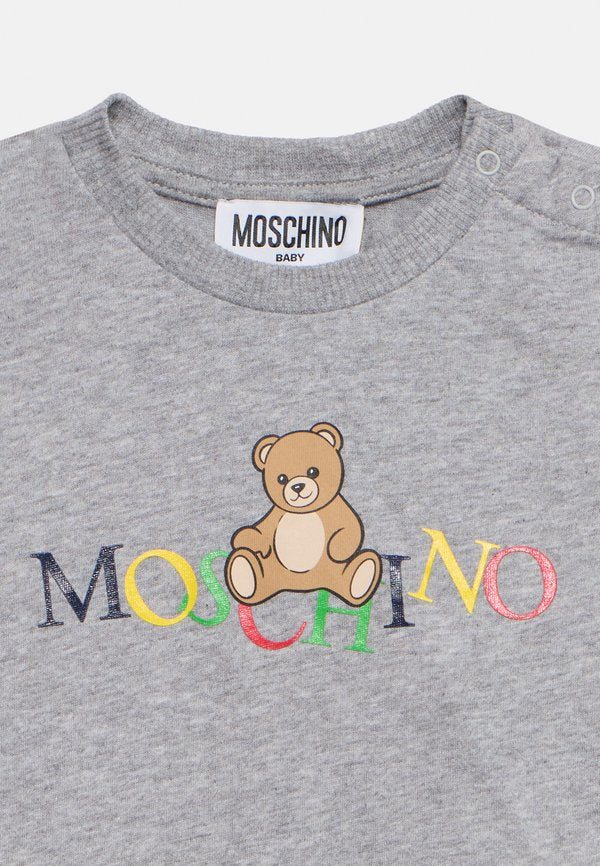 MOSCHINO