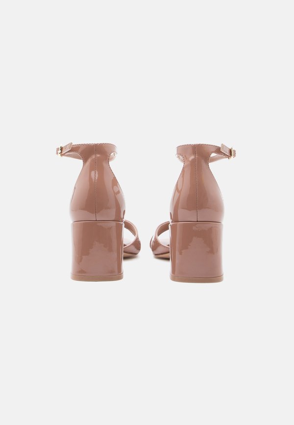 Steve Madden FERGIE