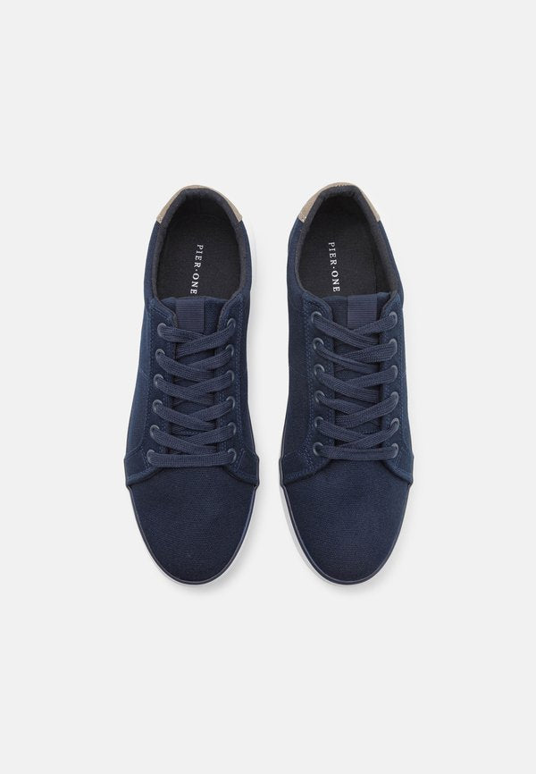 Pier One by Zalando