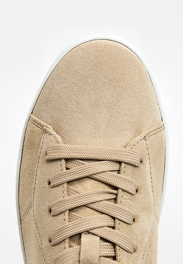 Filling Pieces COURT