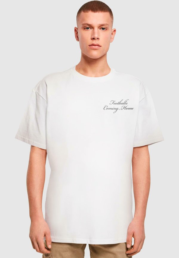 Upscale by Mister Tee FOOTBALL'S COMING HOME GAMECHANGER OVERSIZE TEE