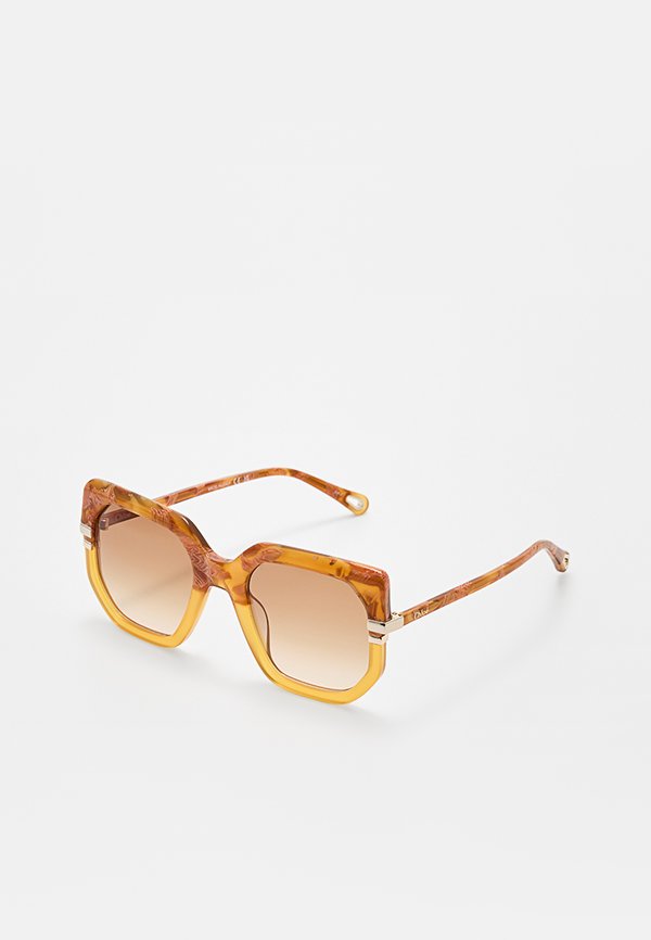 CHLOÉ