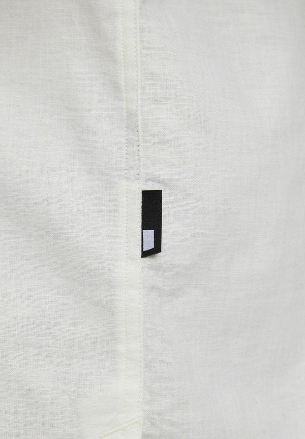 CHASIN' MAO LINEN