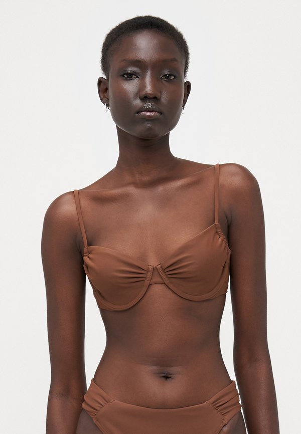 Abercrombie & Fitch RUCHED UNDERWIRE