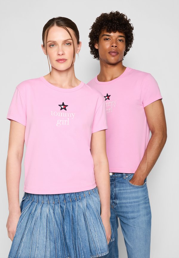 Tommy Jeans EXCLUSIVE TEE UNISEX