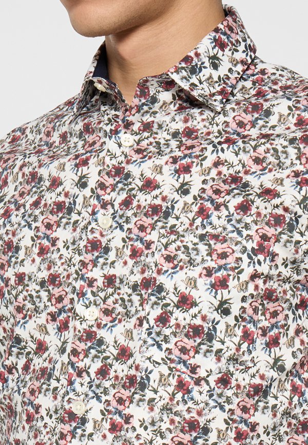 Lindbergh RELAXED FIT