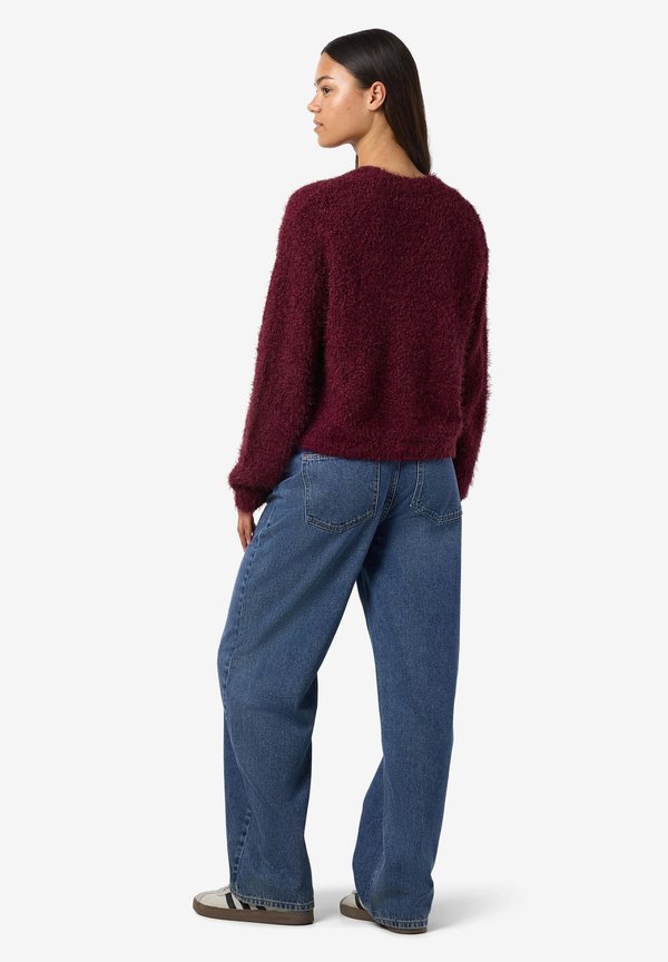 Noisy May NMSASSY L/S O-NECK KNIT FWD NOOS