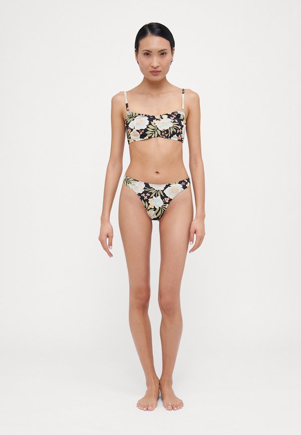 Billabong LOST COVE SKIMPY HIKE