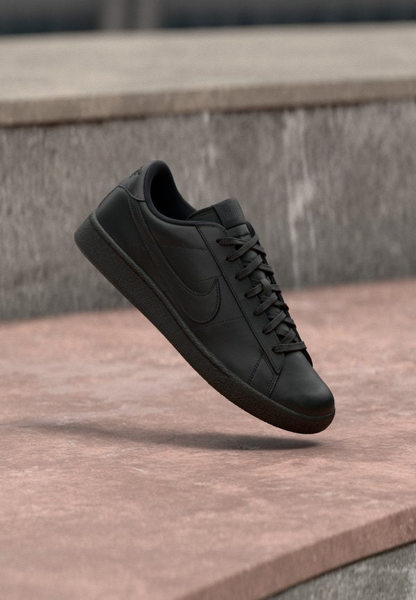 Nike Sportswear TENNIS CLASSIC - Trainers - black