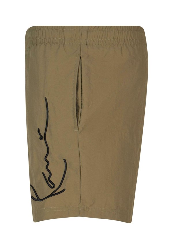 Karl Kani SIGNATURE BOARD