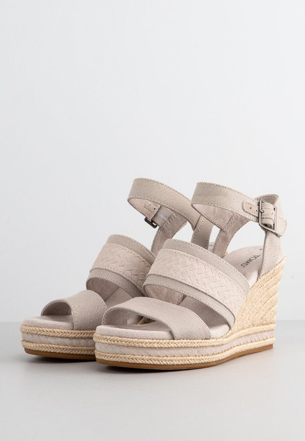 TOMS MADELYN