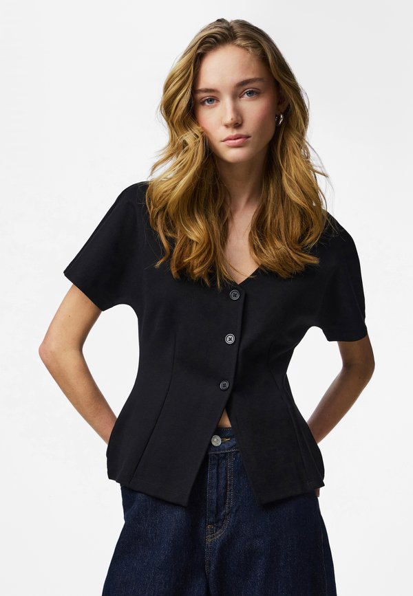 Pieces Short Sleeved PCGUNHILD FITTED