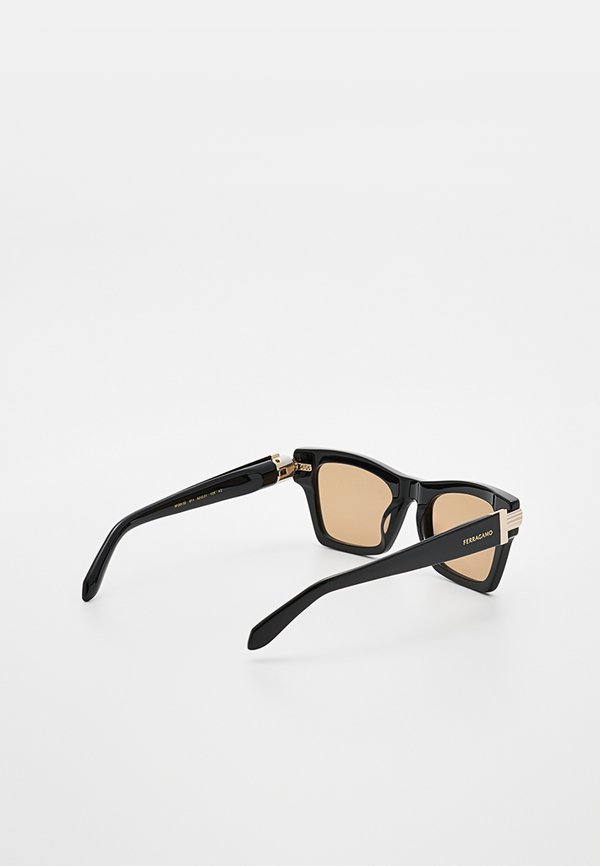 FERRAGAMO