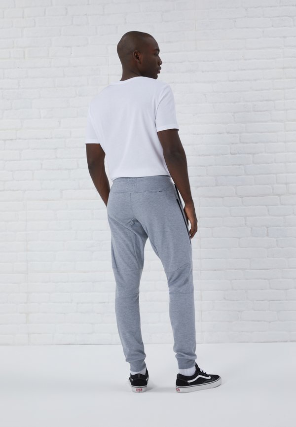 Pier One by Zalando