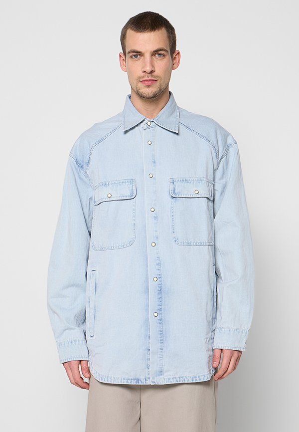 Armani Exchange LOOSE FIT