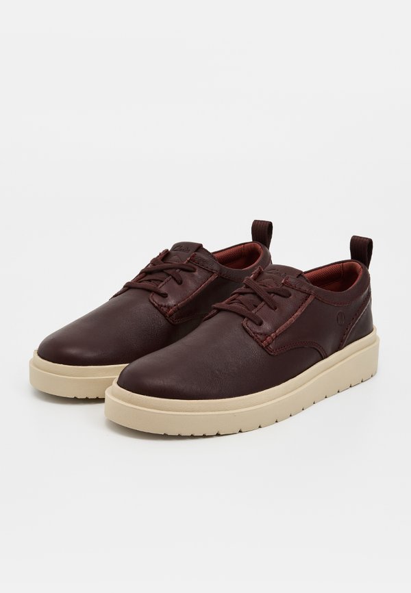 Clarks POLDEN