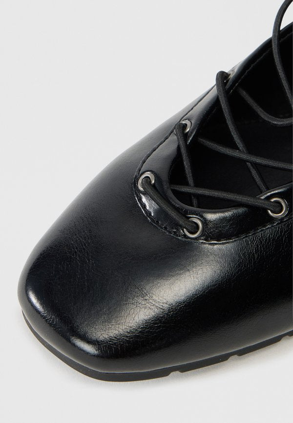 Steve Madden POINTE