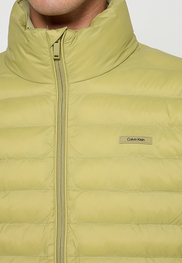 Calvin Klein CHANNELED PUFFER