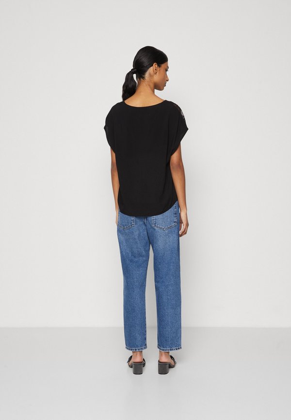 Vero Moda Petite VMRUSK V NECK