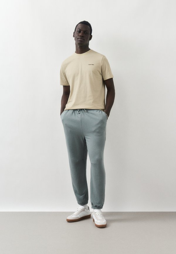 Calvin Klein LOGO CREWNECK TEE