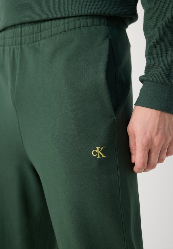 Calvin Klein Jeans MONOGRAM