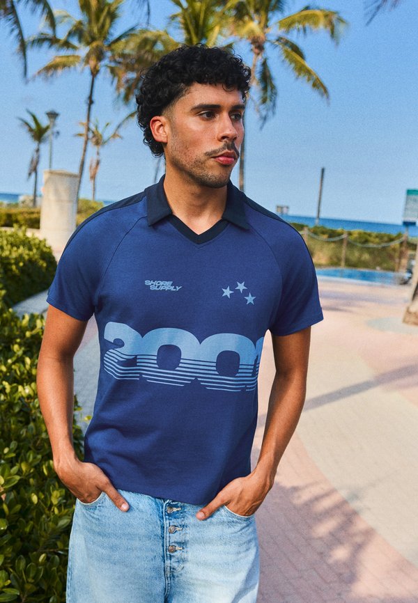 Bershka RETRO PRINT - POLO SHIRT - Polo shirt - royal blue